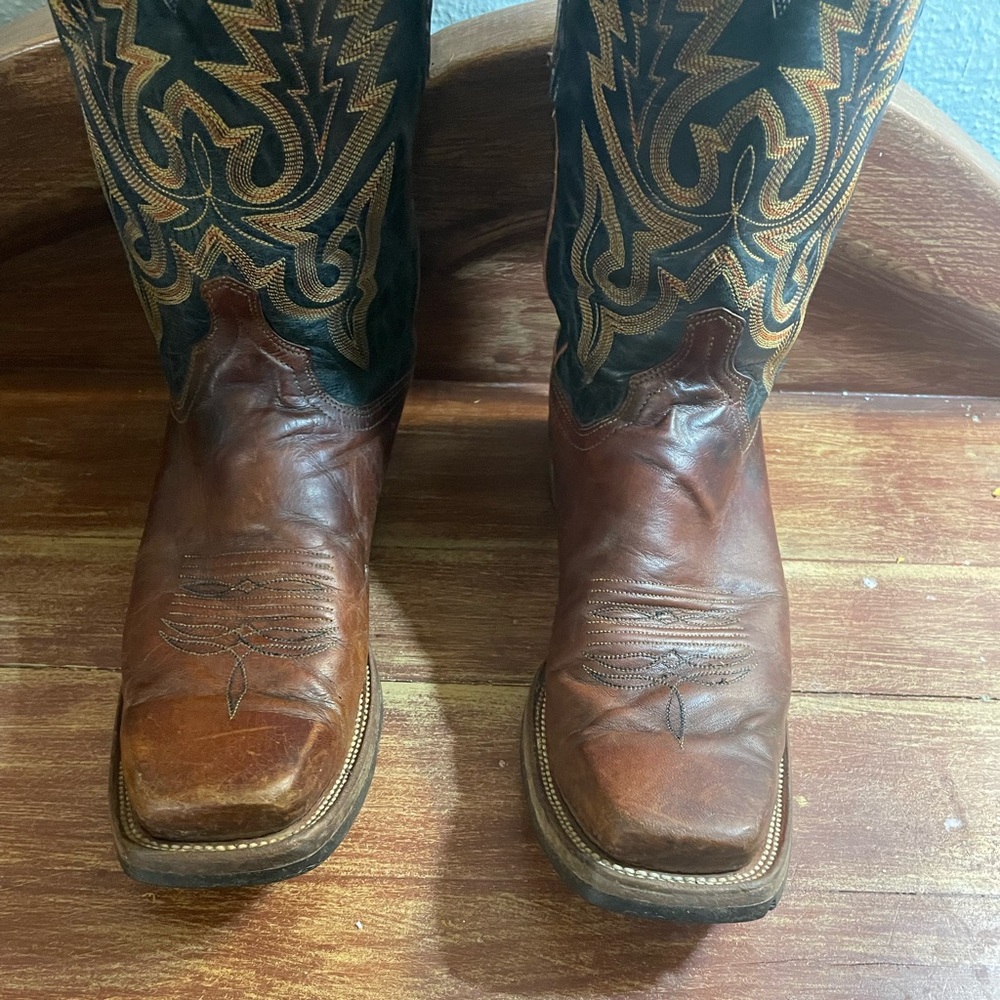 Lucchese 2000